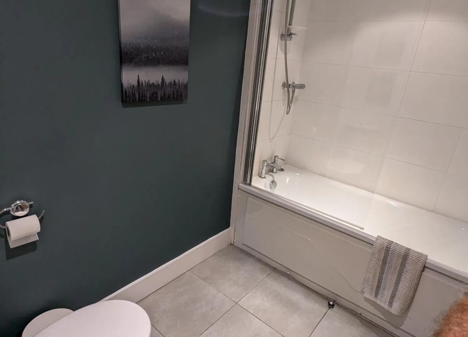 Cosy 1 Bedroom Apartment With Secure Private Parking And Excellent Transport Links Belfast